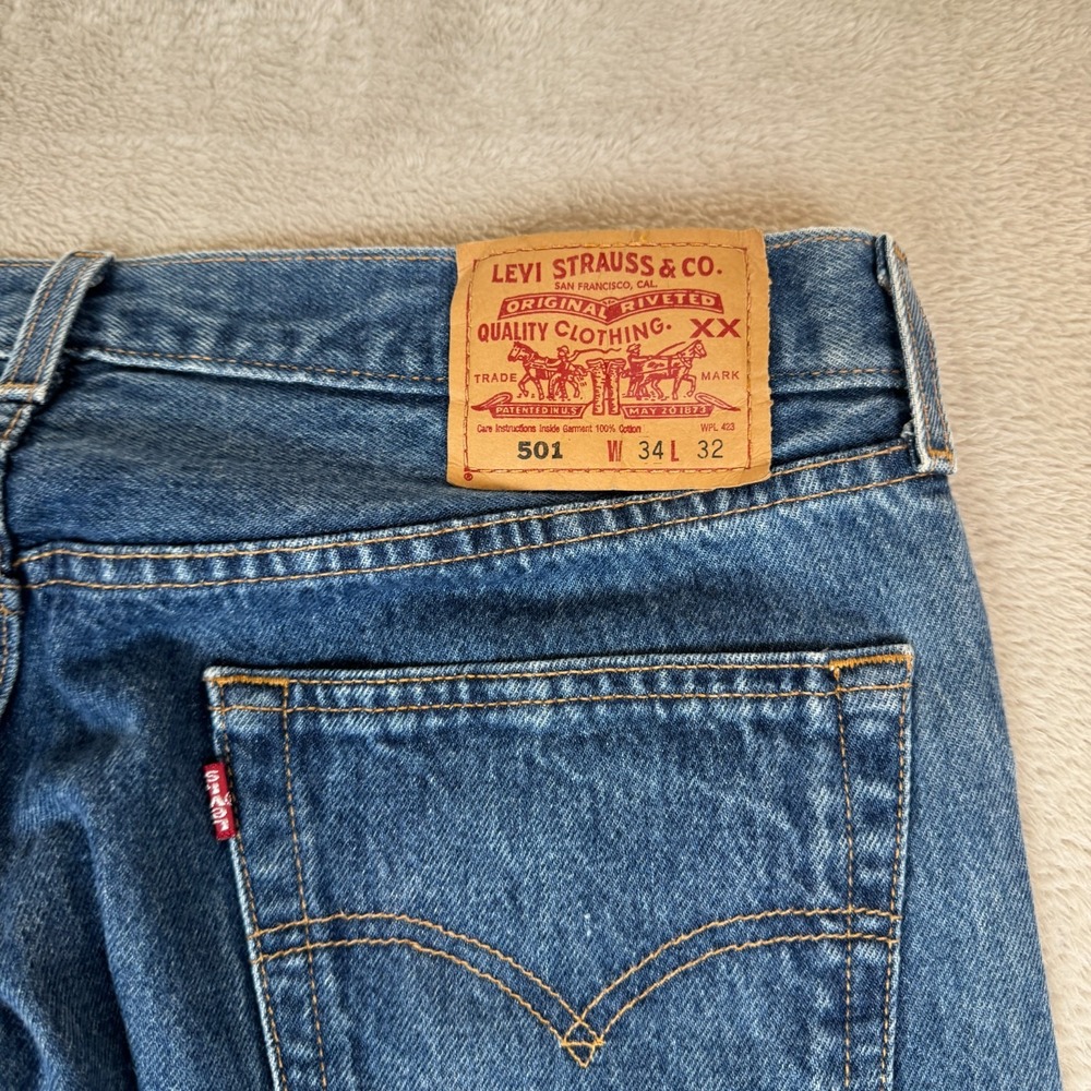 VTG Levis 501 Jeans Mens 34x32 Blue Preowned Denim Button Fly Straight Red Tab - Picture 3 of 11